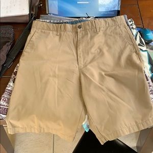 Volcom shorts size 36